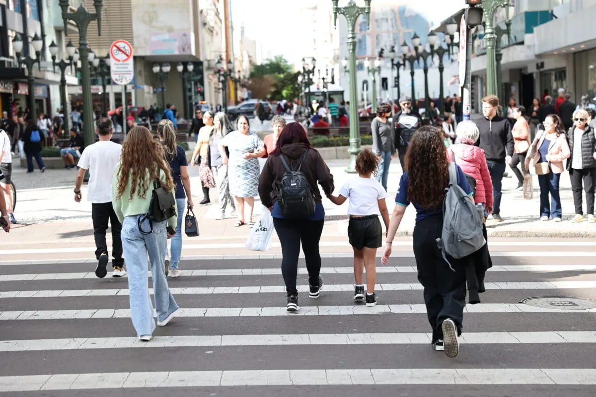 Obesidade alcança 24,5% da população de Curitiba, aponta Vigitel