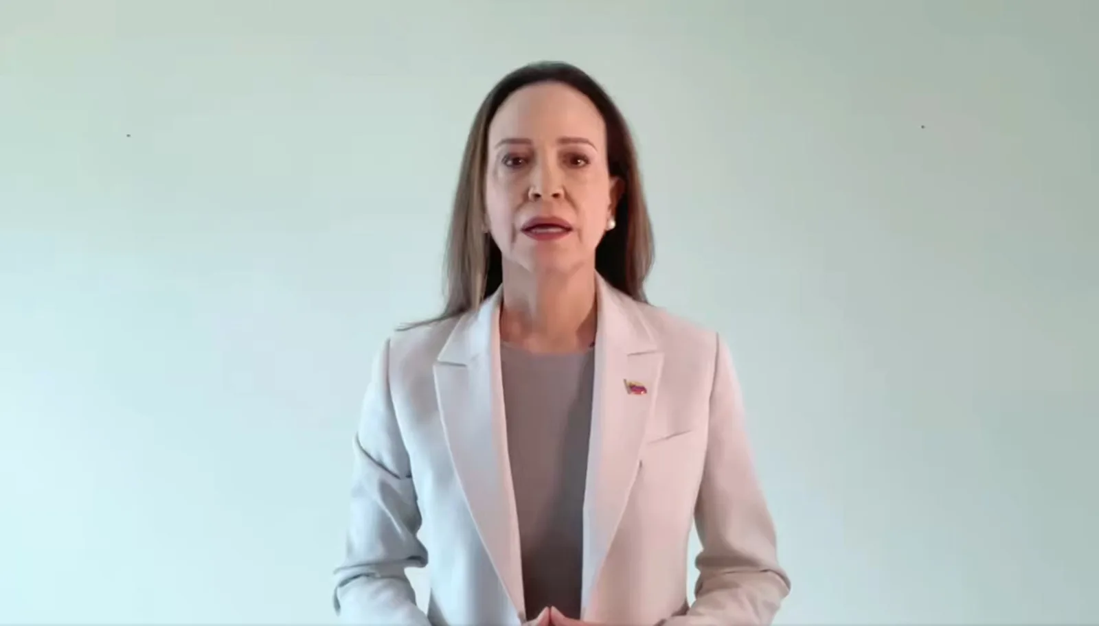 Rotas pelo Caribe falham, e María Corina segue sem conseguir entrar na Venezuela