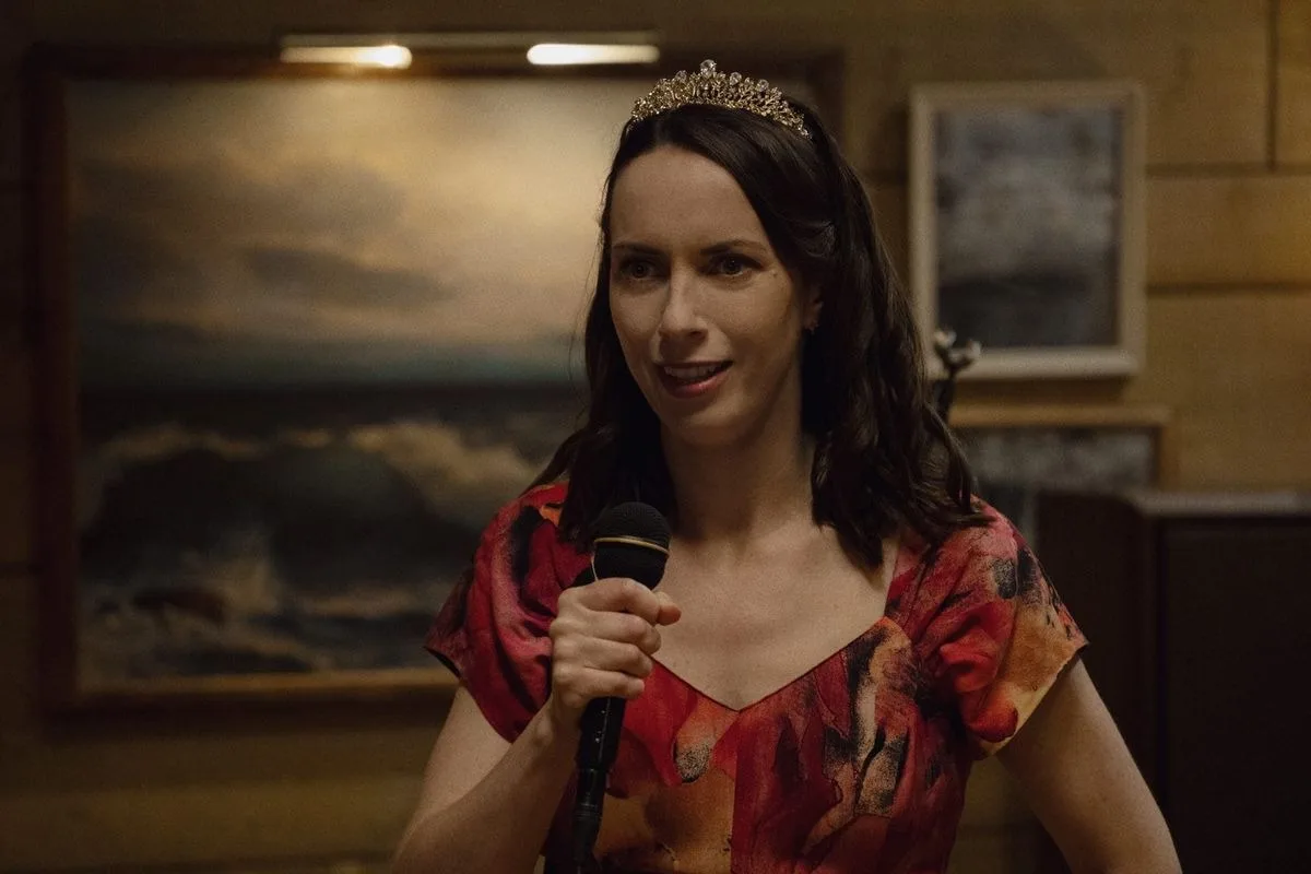 Kate O’Flynn vence Emmy por atuação em ‘O Segredo de Widow’s Bay’