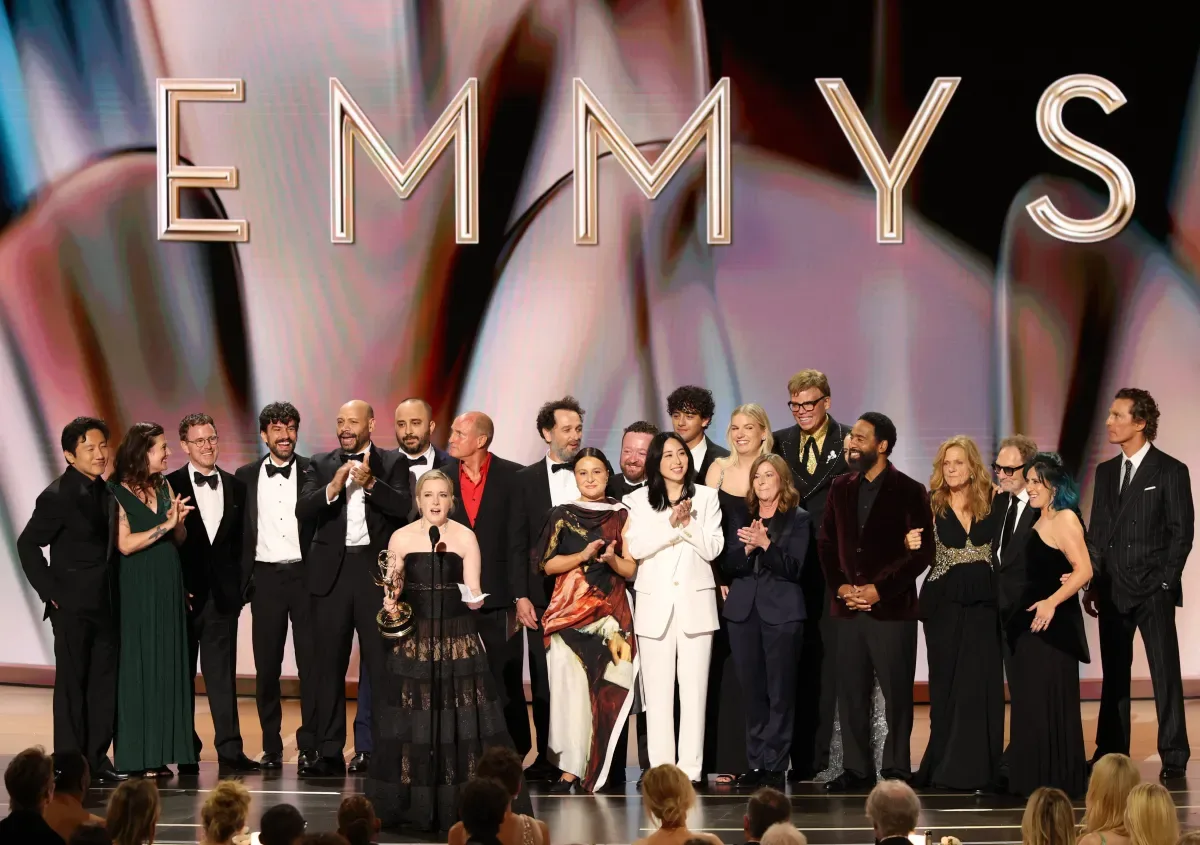 “O Segredo de Widow’s Bay” lidera Emmy com 14 prêmios; “The Pitt” vence drama