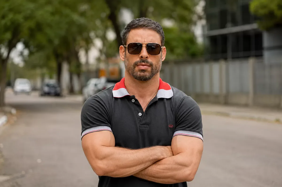Cauã Reymond será integrante regular da segunda temporada de série com Kim Kardashian