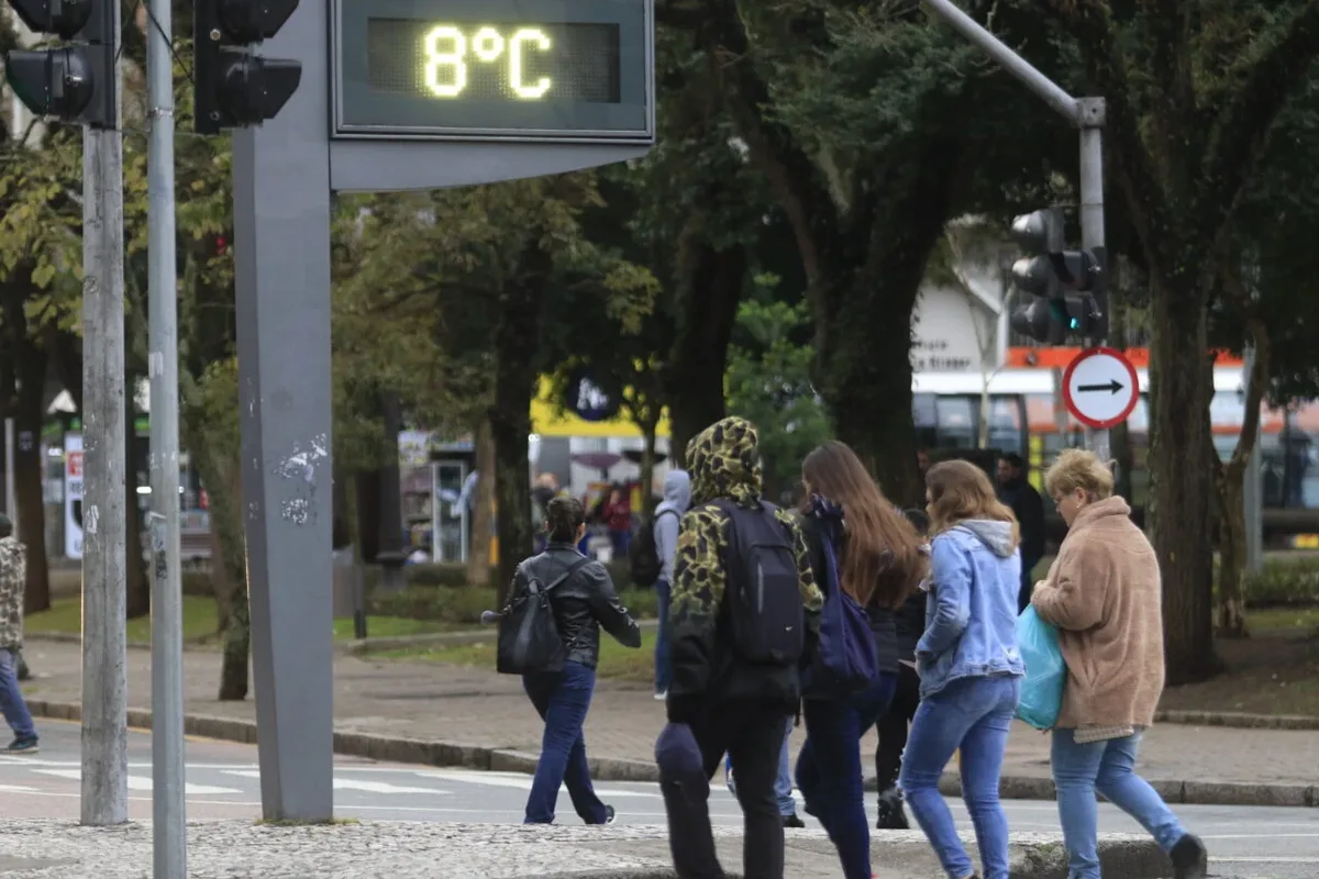 Curitiba terá amanhecer de 9ºC e máxima de 12ºC nesta quarta-feira
