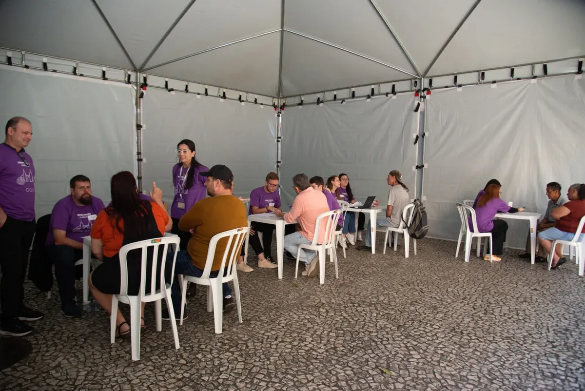 PUCPR promove mutirão gratuito de serviços na Praça Rui Barbosa