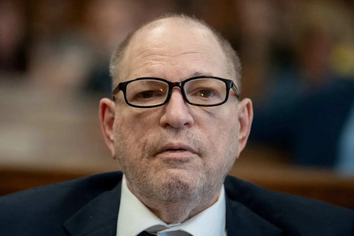 Harvey Weinstein recebe pena de 15 anos por crime sexual em Nova York