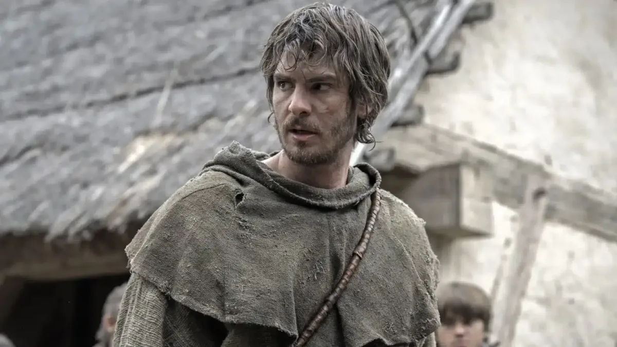 Novo filme de Robin Hood com Andrew Garfield divide a crítica internacional