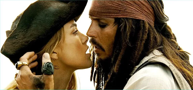 Orlando Bloom defende reencontro de Johnny Depp com a tripulação de Piratas do Caribe