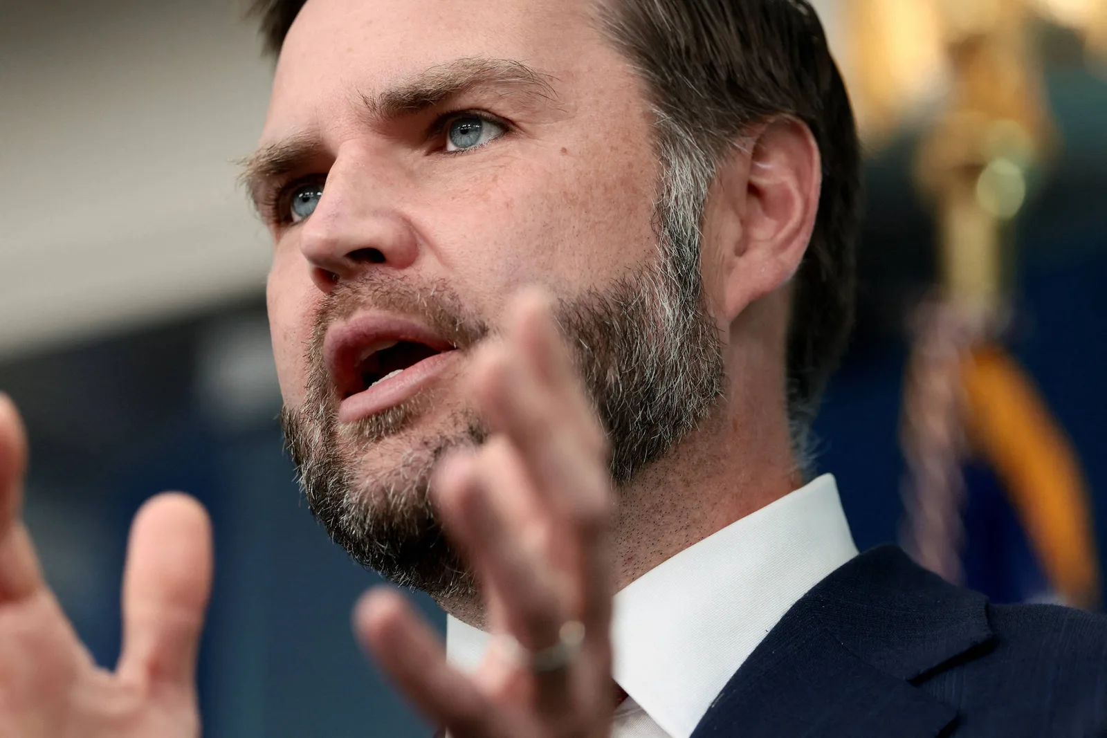 Vance diz não saber quando termina conflito com o Irã e atribui resposta a iranianos