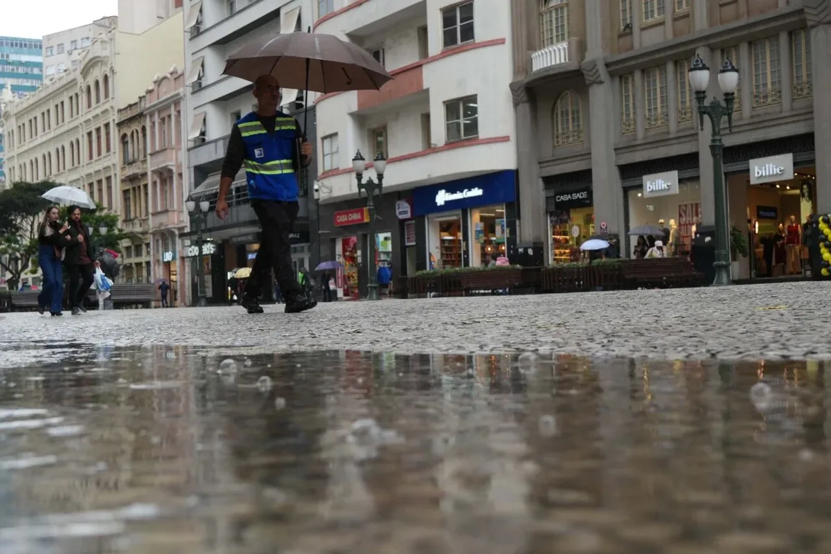 Defesa Civil prevê tempestades severas no Paraná a partir de sexta-feira