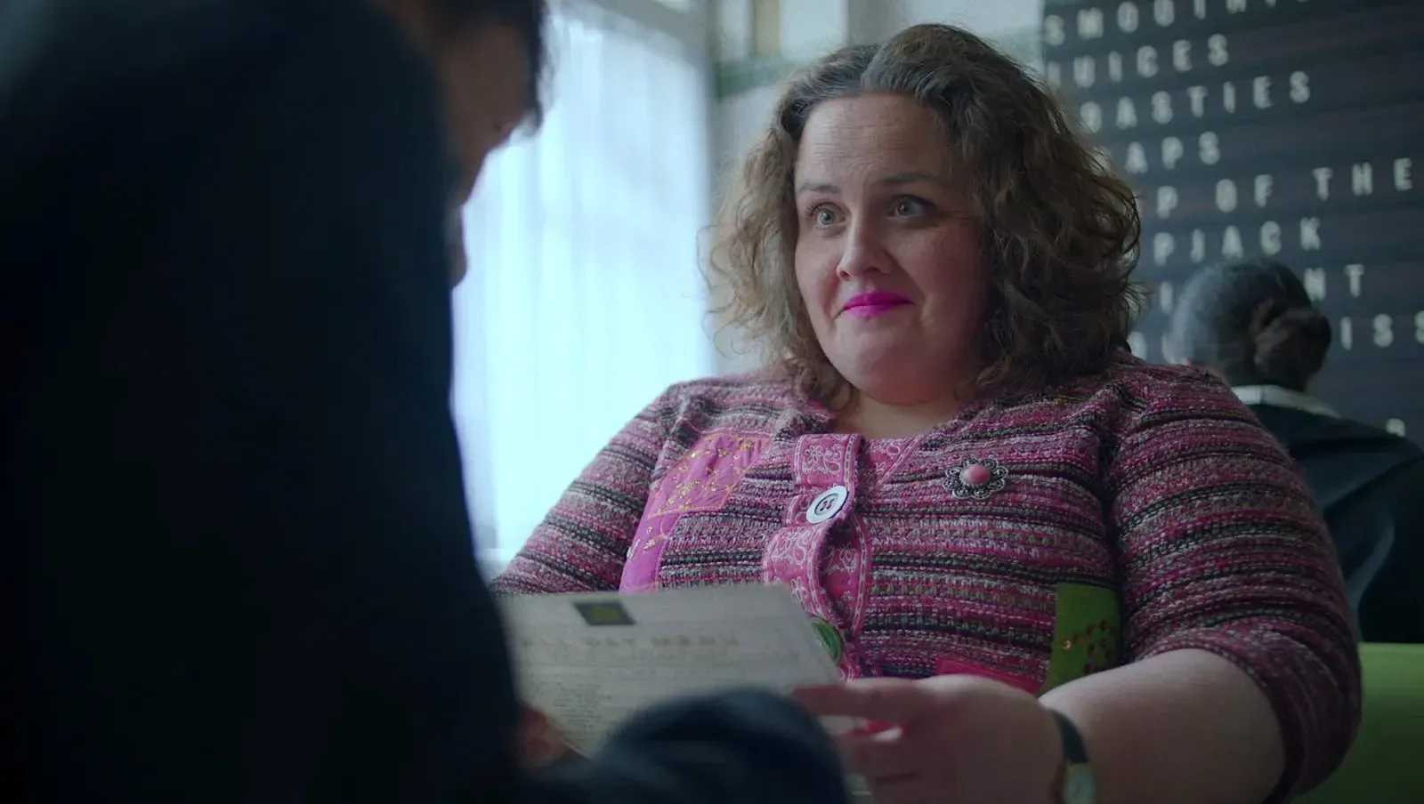 Jessica Gunning será protagonista de série cômica da Netflix