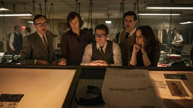 Em ‘INK’, Claire Foy interpreta repórter fictícia ligada à história do The Sun