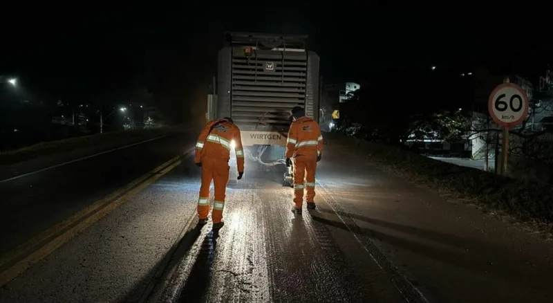Obras interditam acesso ao Jardim Esperança na PR-407 durante a madrugada