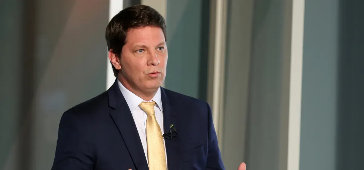 Antes da política, Mario Frias interpretou deputado em ‘Senhora do Destino’