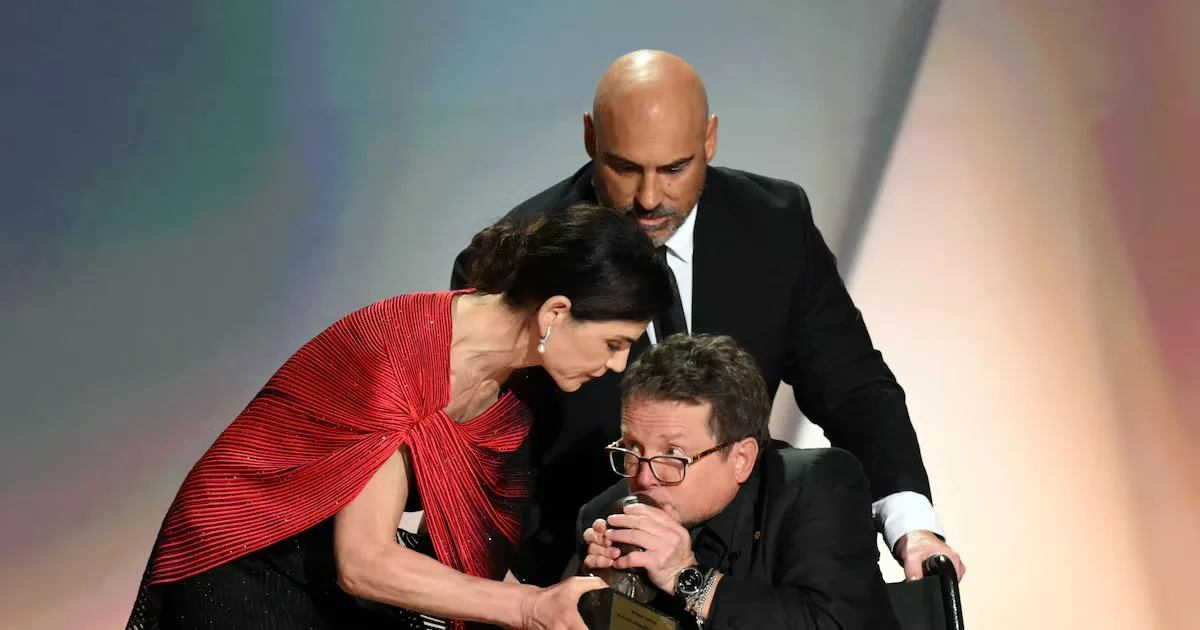 Michael J. Fox é homenageado no Emmy por atuação na luta contra o Parkinson