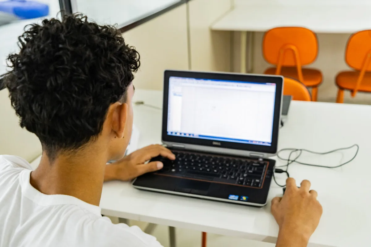 Paraná abre inscrições para cursos técnicos da rede estadual em 2027