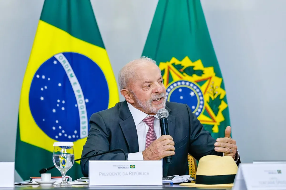 Campanha de Lula adapta música de Bad Bunny em defesa da soberania