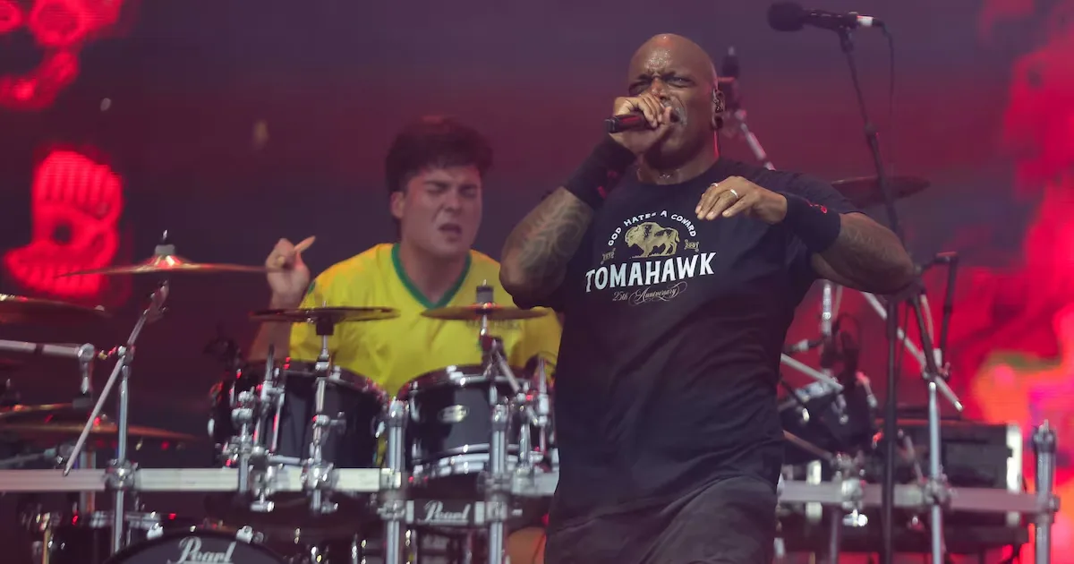 Sepultura encerra passagem pelo Rock in Rio com show de despedida