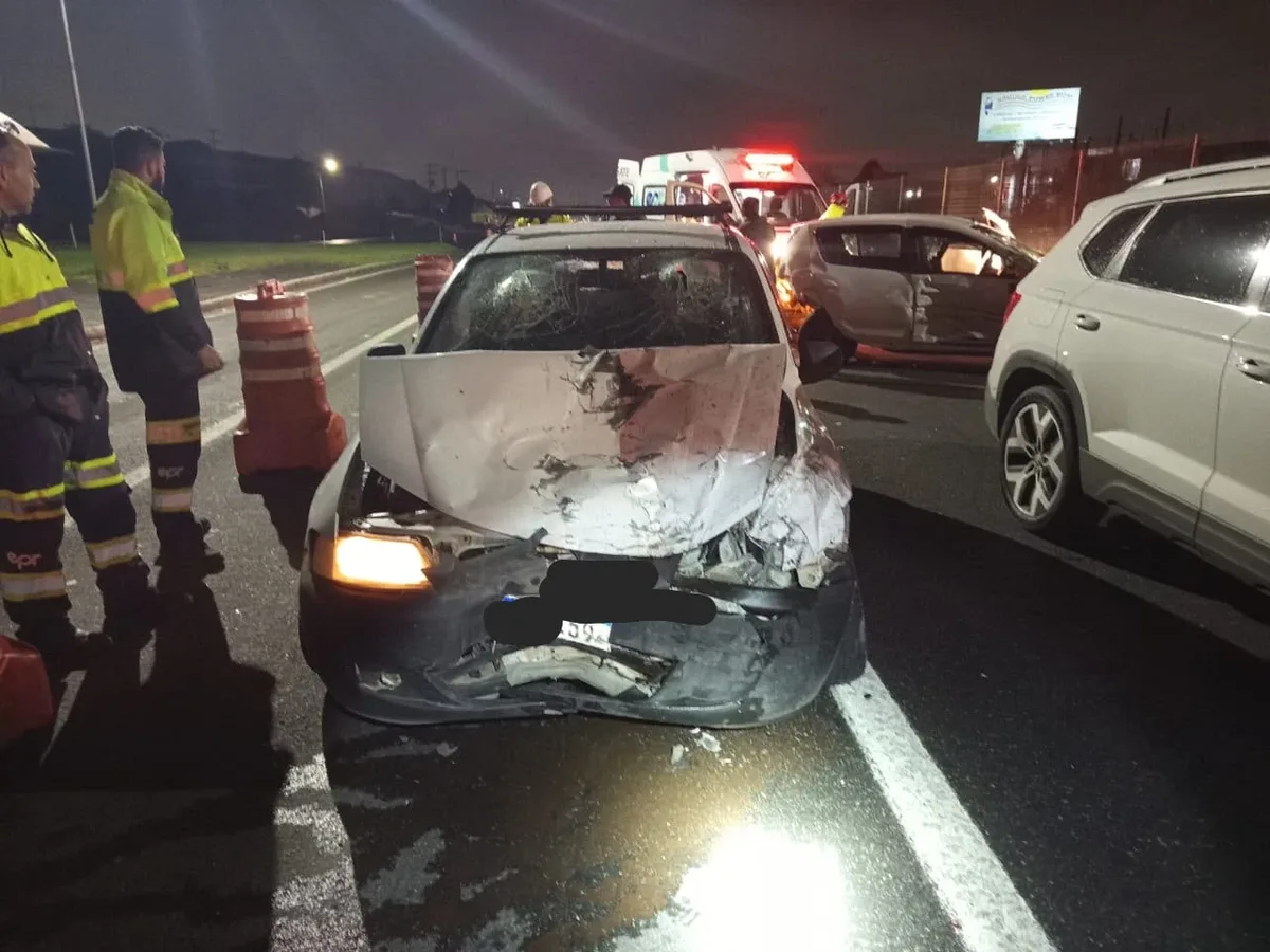 Motorista com sinais de embriaguez bate na BR-277 e é levado à delegacia