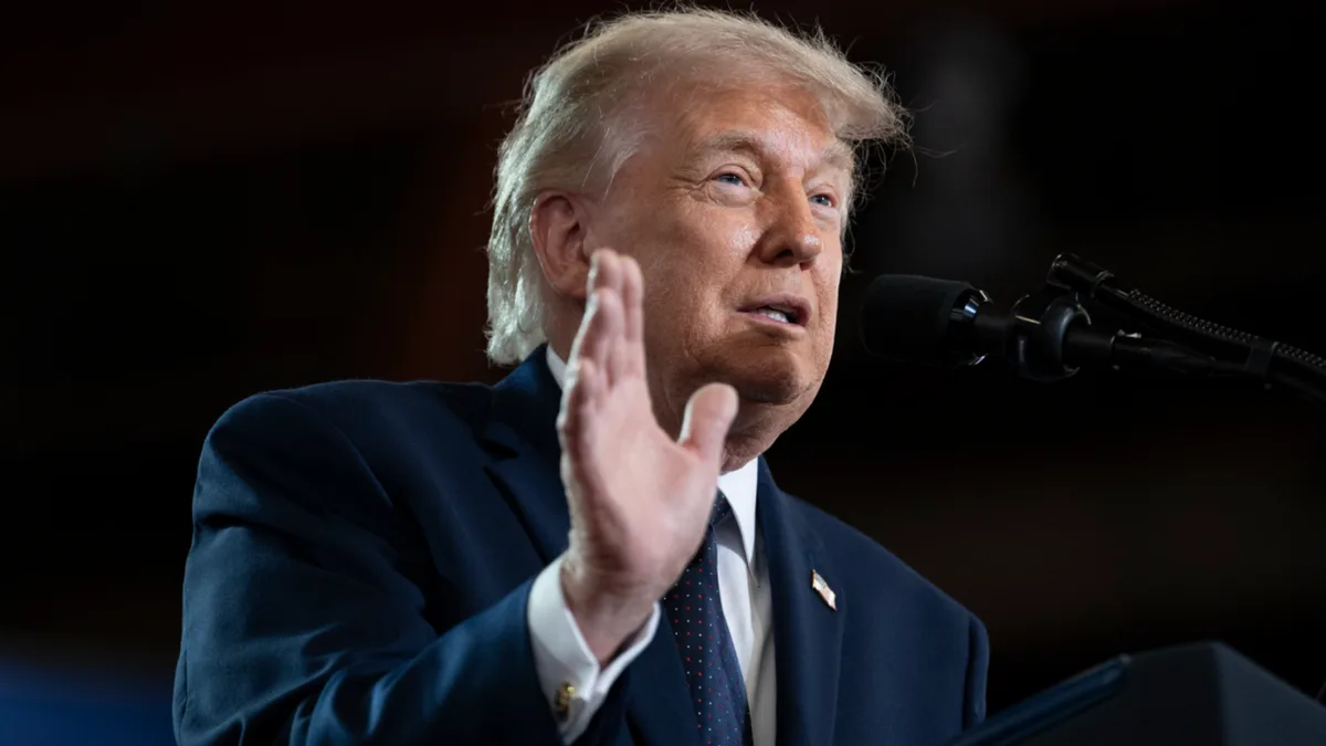 Trump classifica eleição brasileira como importante e evita apoiar candidato