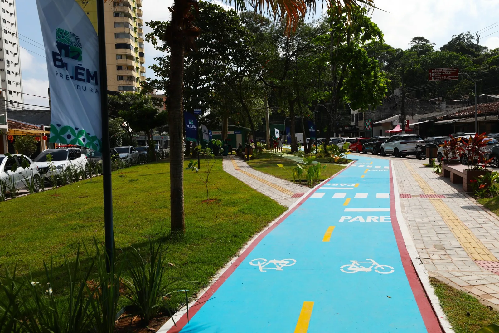 Belém inaugura área renovada da avenida Rômulo Maiorana
