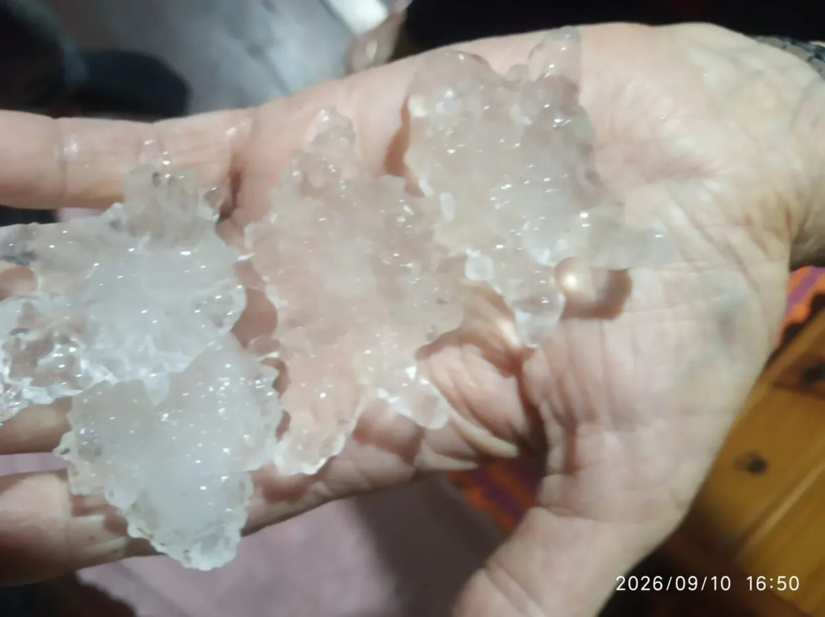 Tempestades com granizo atingem regiões do Paraná nesta quinta-feira