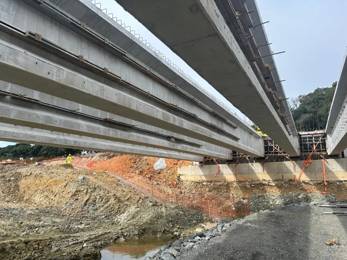 PR-418 terá quatro bloqueios para instalação de vigas no Contorno Norte