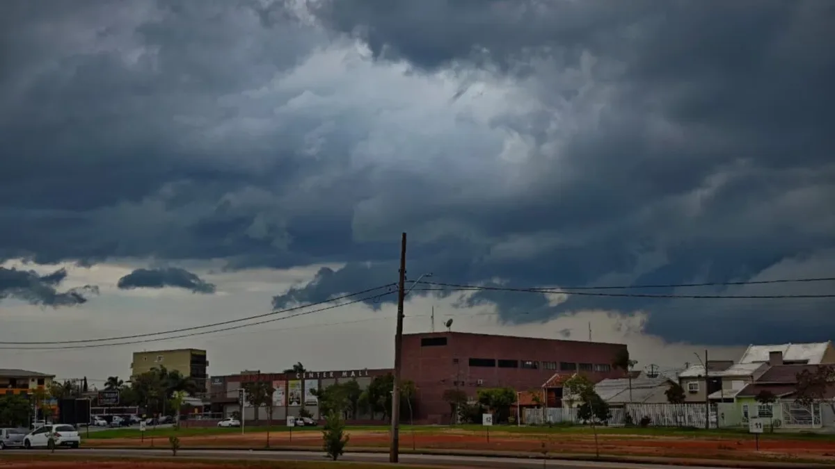 Paraná terá redução da chuva e queda nas temperaturas após frente fria