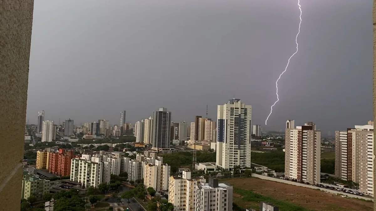 Alerta amarelo prevê ventos fortes e chuva em Mato Grosso no domingo