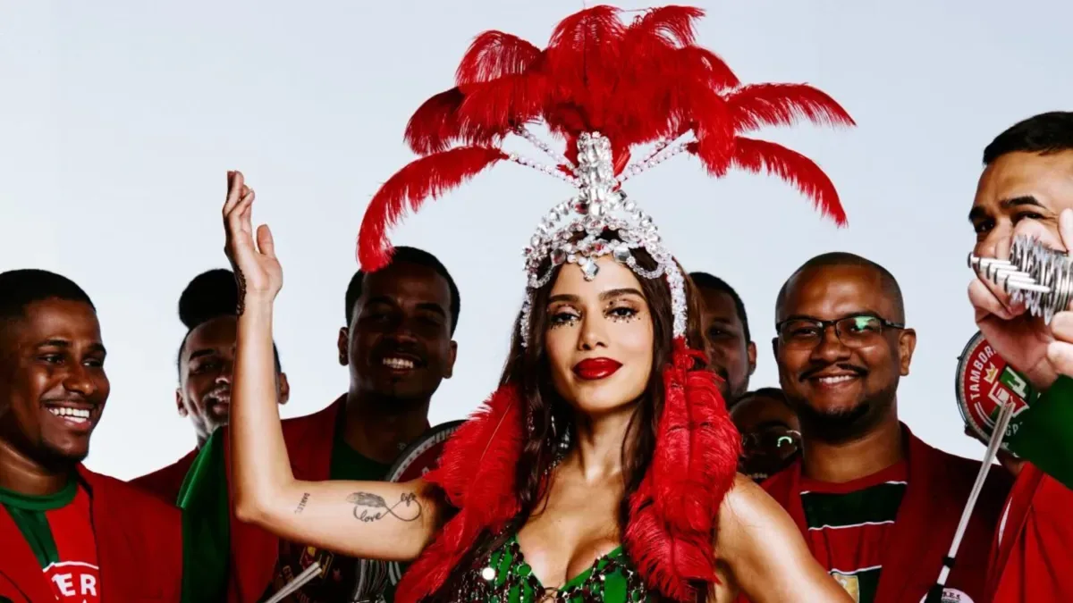 Anitta assume posto de rainha de bateria da Grande Rio em 2027