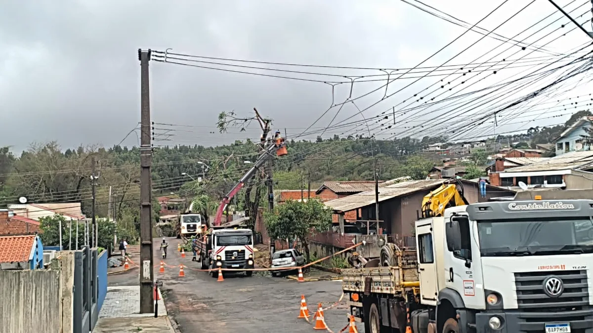 Simepar descarta tornados após temporais no Paraná e identifica downburst e microburst