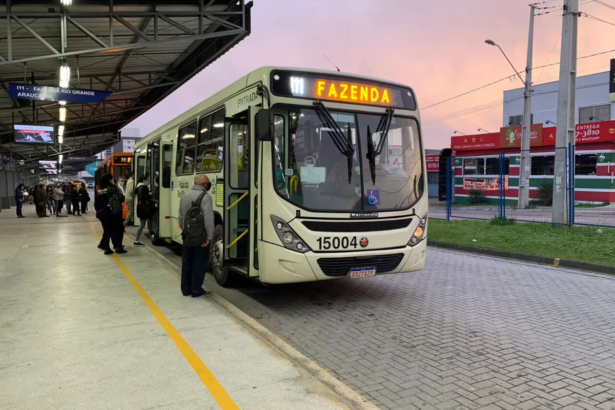 Fazenda Rio Grande receberá 37 ônibus articulados para linhas com Curitiba