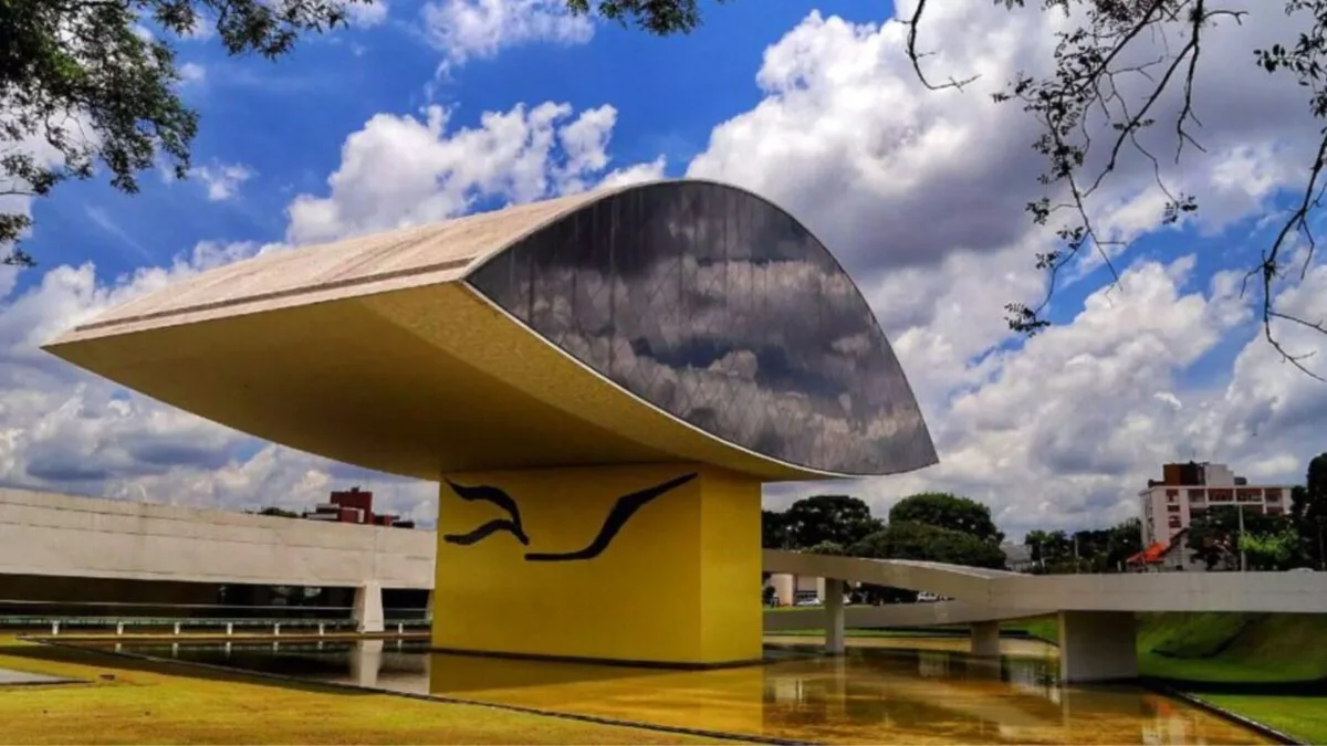 Museus de Curitiba terão horários alterados no domingo de eleição