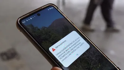 Defesa Civil do Paraná orienta cadastro para alertas no celular