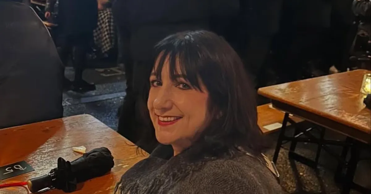 Gillian Gilbert confirma tratamento contra câncer e deixa turnê do New Order