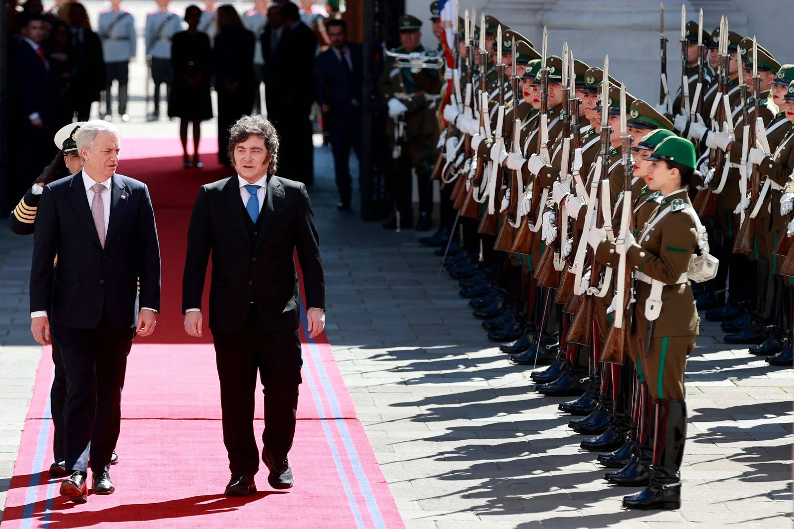 Milei descreve ditadura de Pinochet como período de estabilidade no Chile
