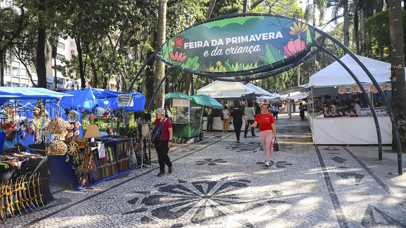 Feiras de Primavera e da Criança ocupam praças de Curitiba até 18 de outubro