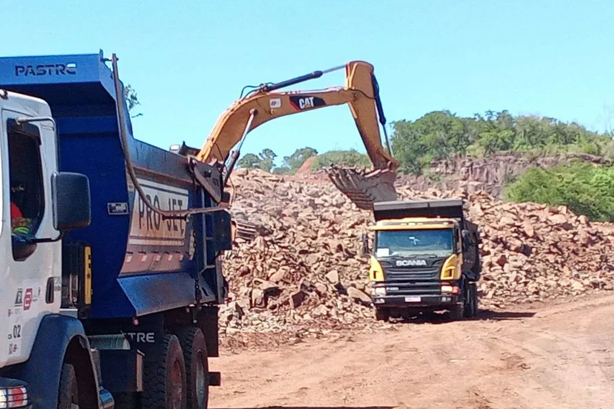 Paraná terá bloqueios para detonação de rochas em três rodovias