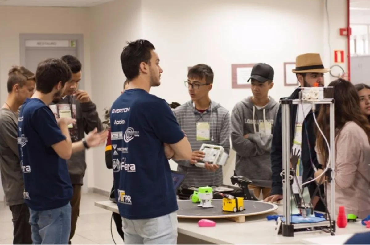 UTFPR organiza agenda de feiras para apresentar graduações e projetos no Paraná