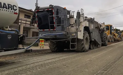 Obra bloqueia trecho da Avenida Paraná por sete dias em Curitiba