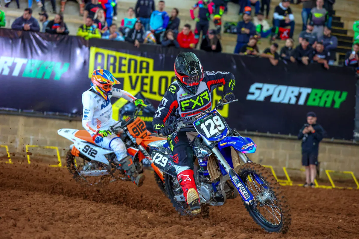 Castro abre temporada do Brasileiro de Arena Velocross com mais de 400 pilotos