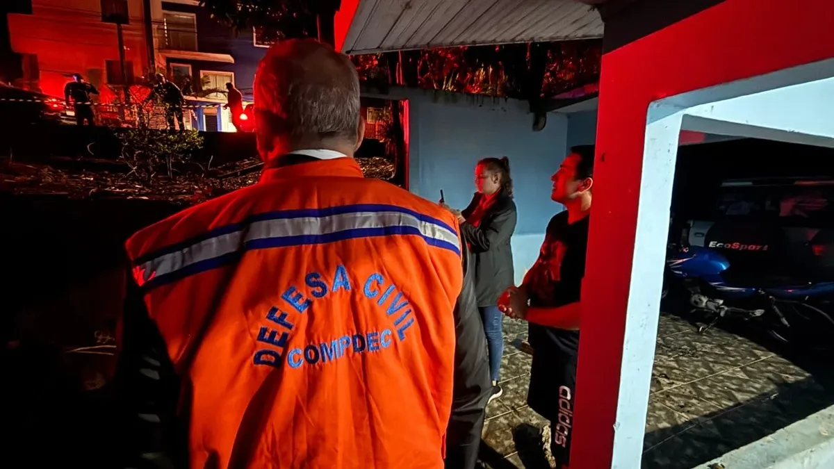 Chuva de granizo provoca destelhamentos e alagamentos em Toledo