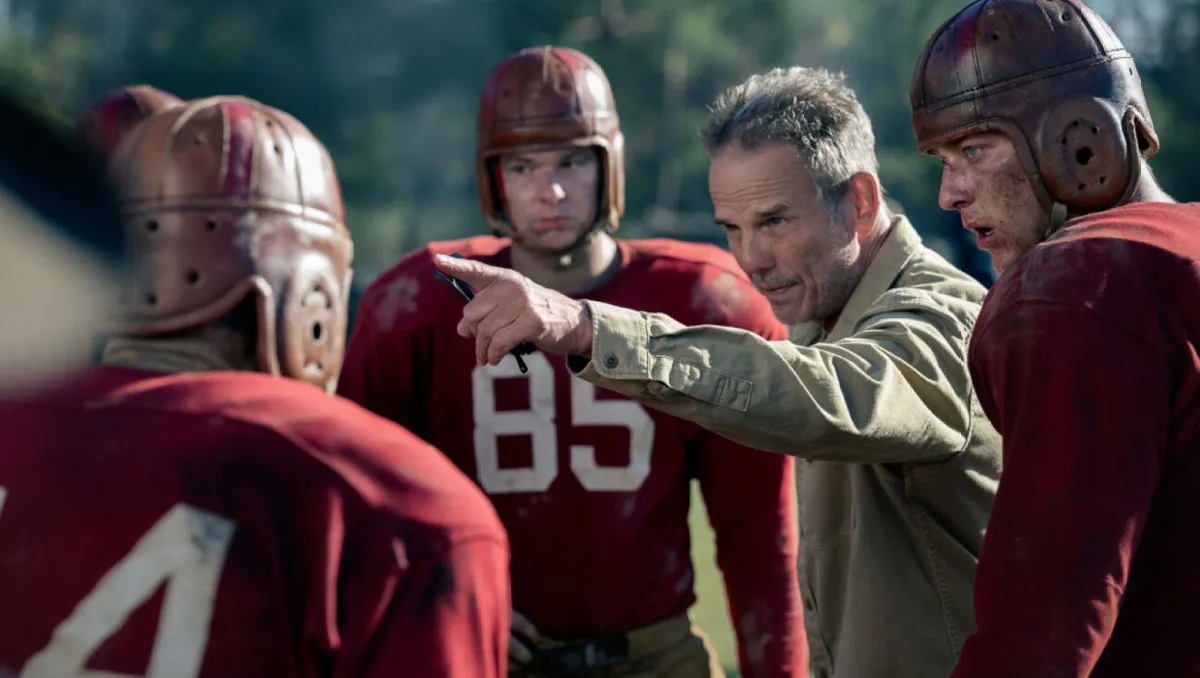 Netflix divulga trailer de ‘The Mosquito Bowl’, drama sobre atletas na Segunda Guerra