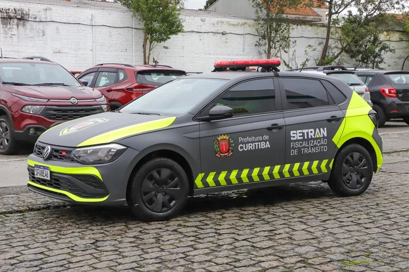 Setran apresenta nova identidade visual para uniformes e veículos em Curitiba