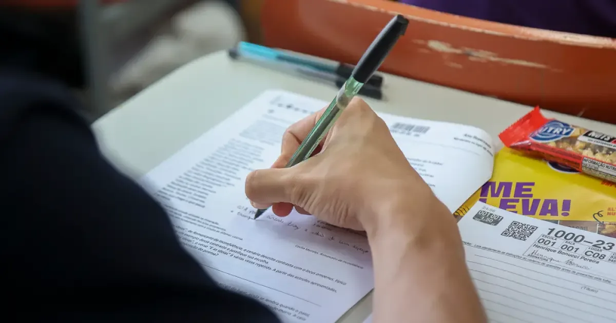 Levantamento orienta estudos para a Fuvest 2027 com base em provas anteriores