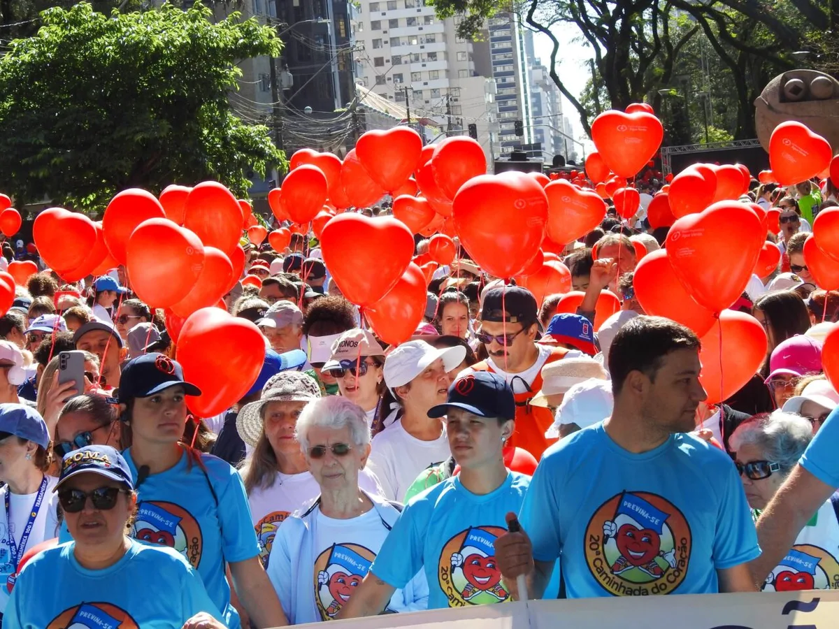 Caminhada do Coração reúne participantes em Curitiba neste domingo