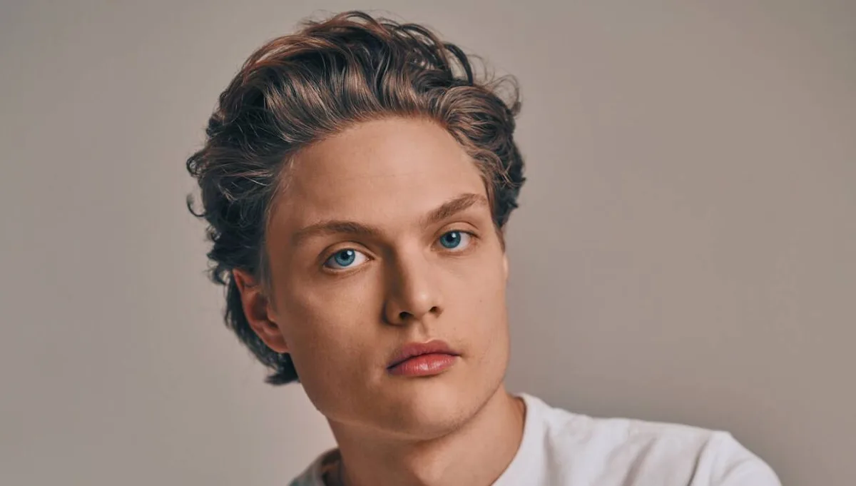 Asa Germann será o Anjo no novo filme dos X-Men da Marvel