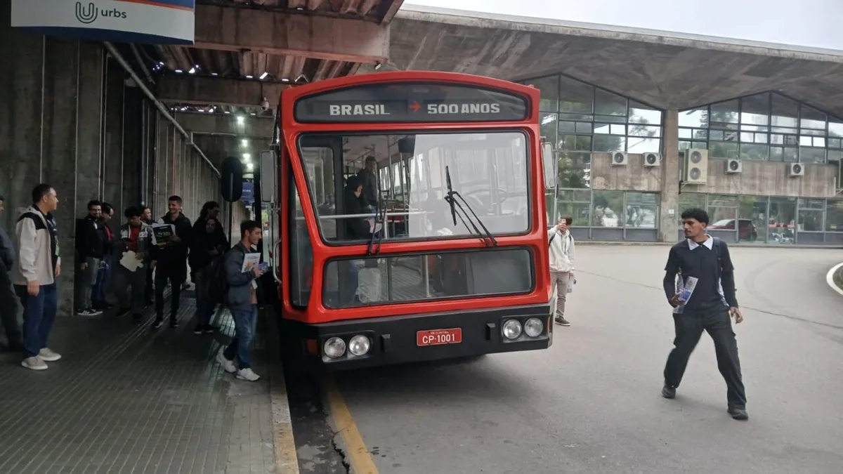 Memória e futuro do transporte coletivo são discutidos em Curitiba