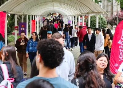 PUCPR abre inscrições para o Vestibular 2027 em três câmpus
