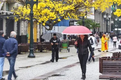 Frio perde força no Paraná antes da retomada das tempestades