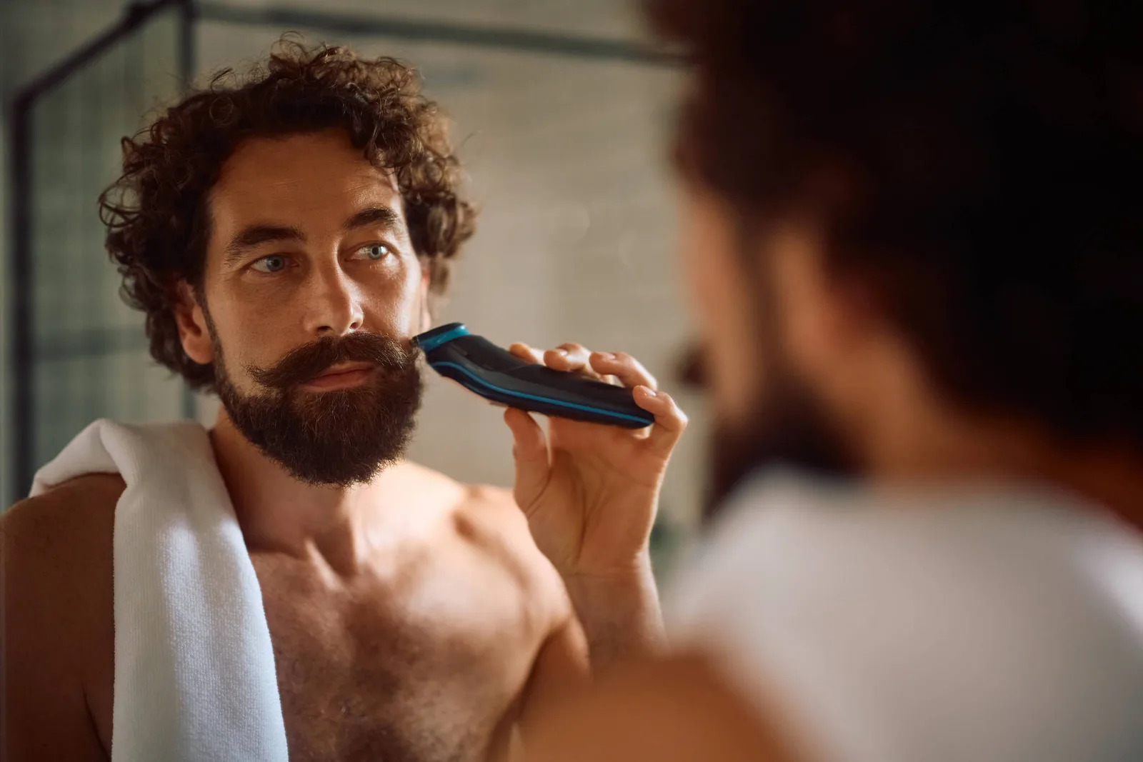 Como evitar irritações e manter a barba saudável no dia a dia