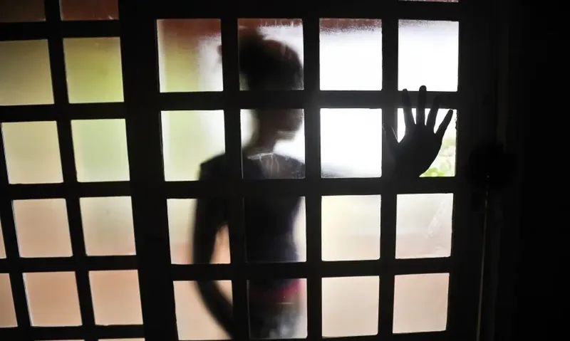 Homem é condenado por estuprar a filha e causar gravidez após abusos